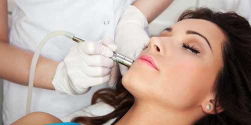 ลดฝ้ากระด้วย Laser Treatments